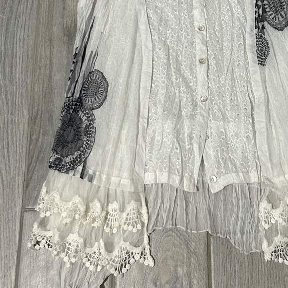 LIKE NEW! Women's Elena Wang Sheer Boho Layered Top - MEDIUM - Picture 5 of 13